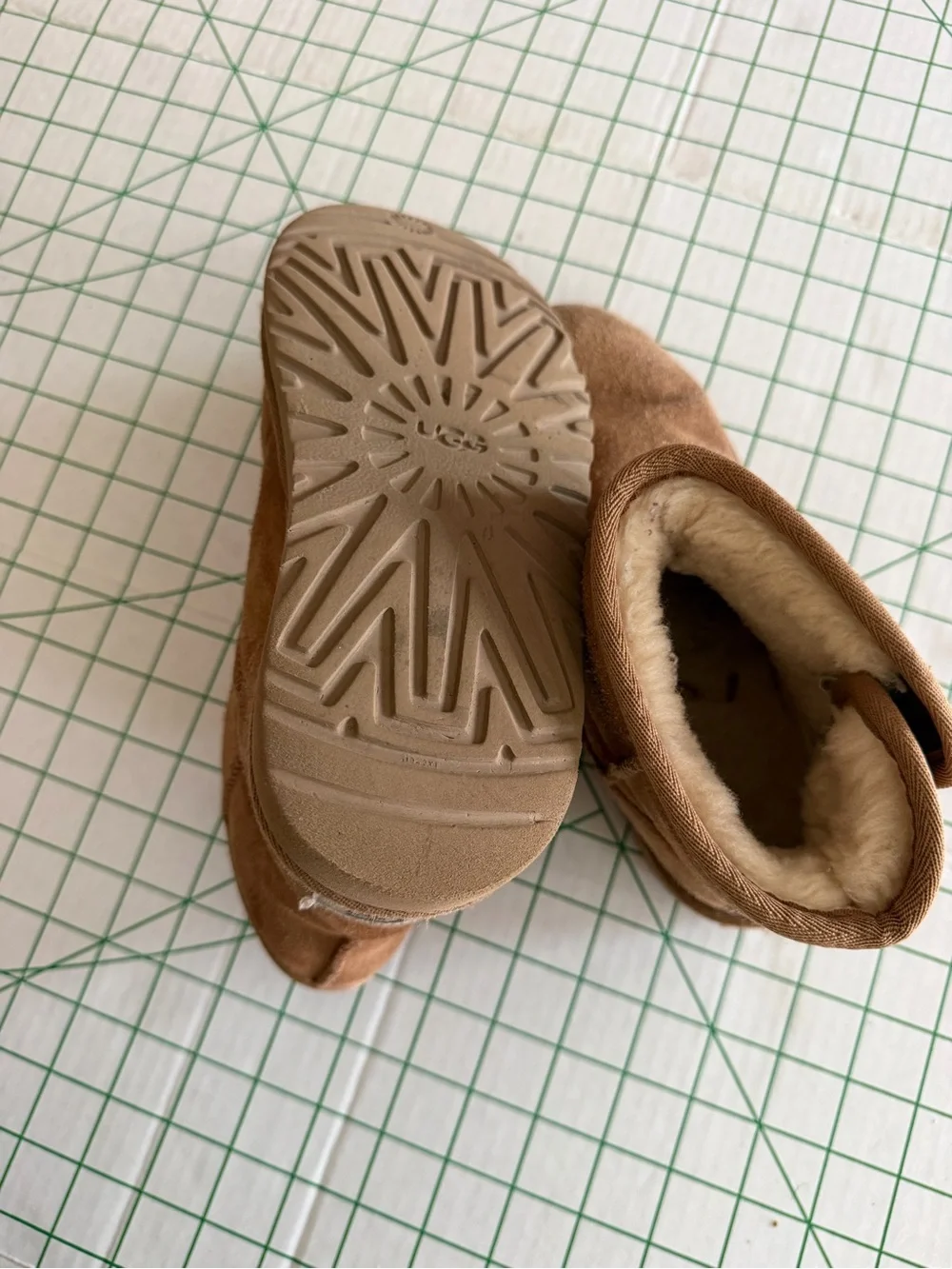 UGG Kids Chestnut Suede Shearling Booties